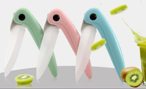 couteau en céramique pliant avec kiwi