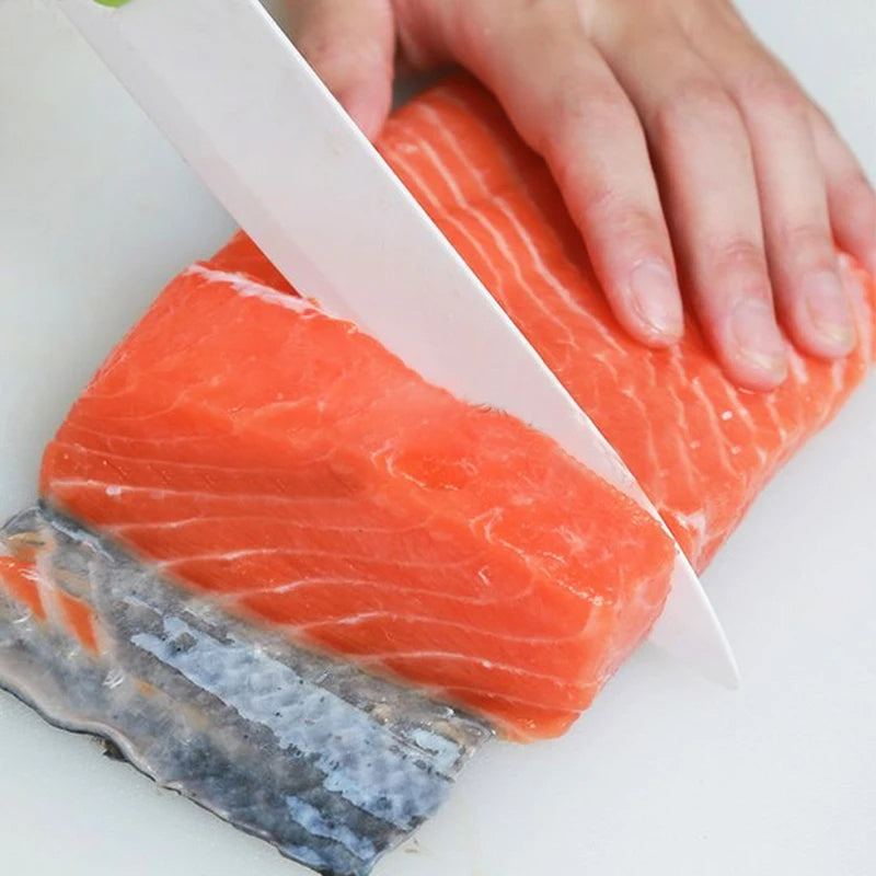 couteau en céramique coupe poisson