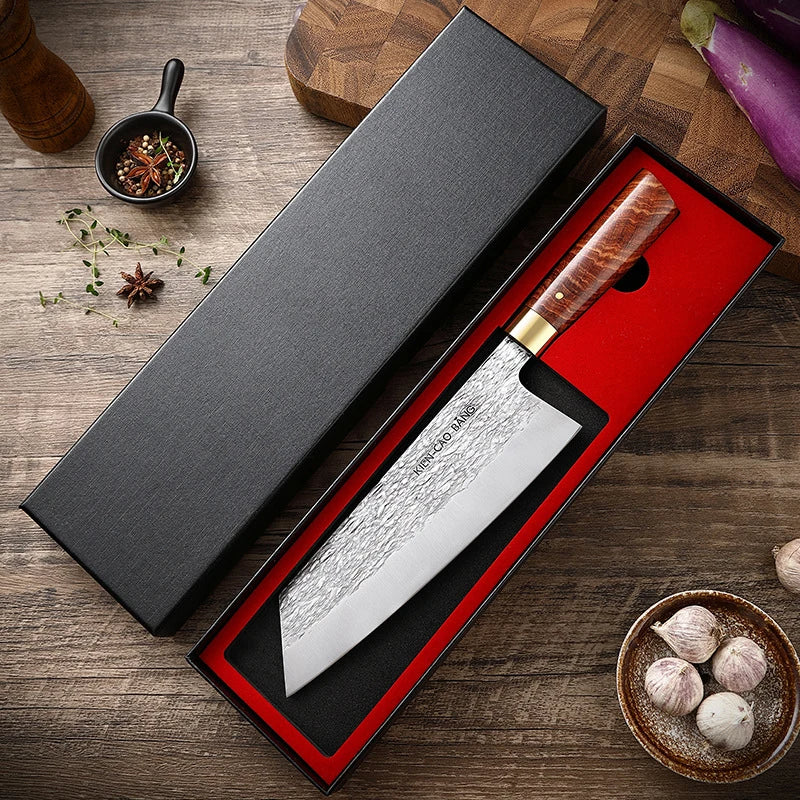couteau de cuisine japonais dans une boite