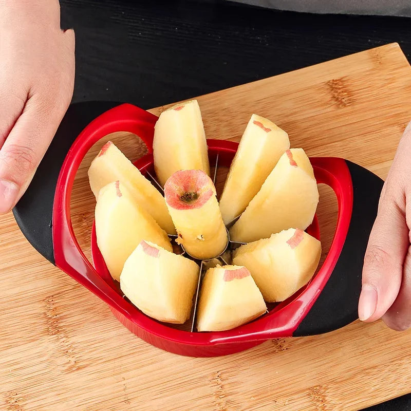 trancheuse à pommes en utilisation