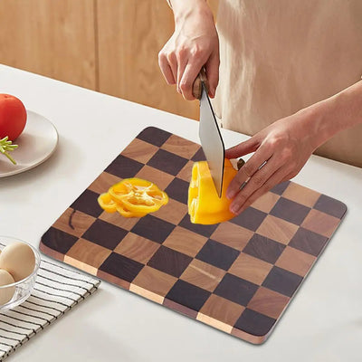 Planche à découper damier avec poivron