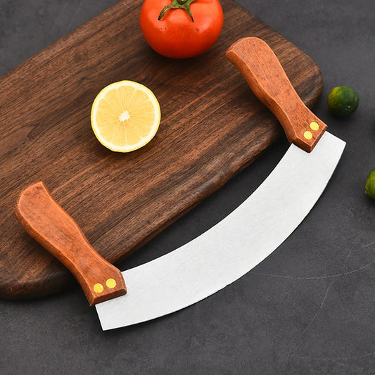 couteau à pizza pivotant sur planche