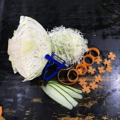 éplucheur magique bleu pour légumes