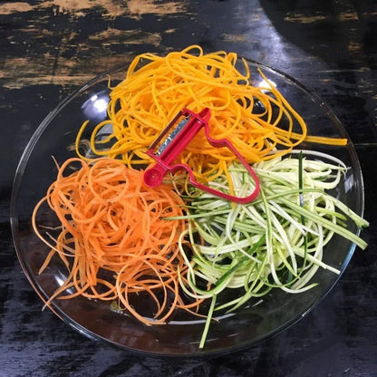 éplucheur magique rouge pour julienne