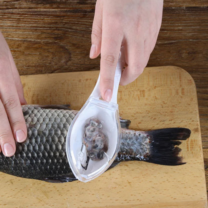 éplucheur de poisson utilisation 2
