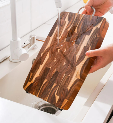 planche à découper en acacia nettoyage